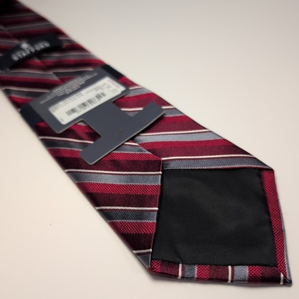 New Stafford Essentials Diagonal Striped Red Gray Mens Neck Tie 58x3.25 Narrow - Picture 3 of 6